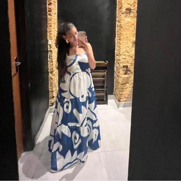 Blue on White Printed Maxi Dress Square Neck Sleeveless - Picture 9 of 11